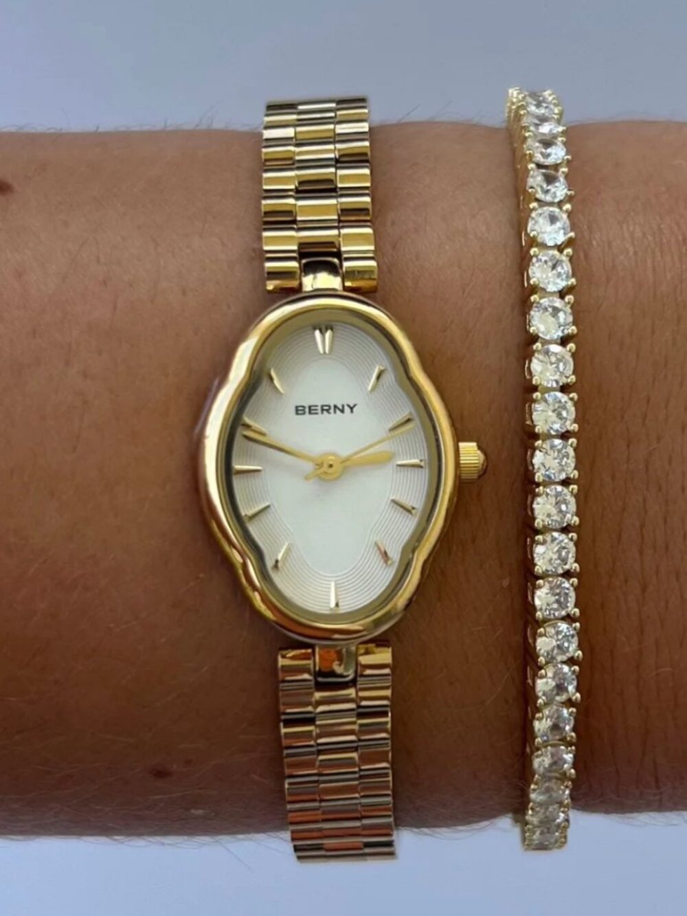 Jordan Taylor Vintage Gold Watch